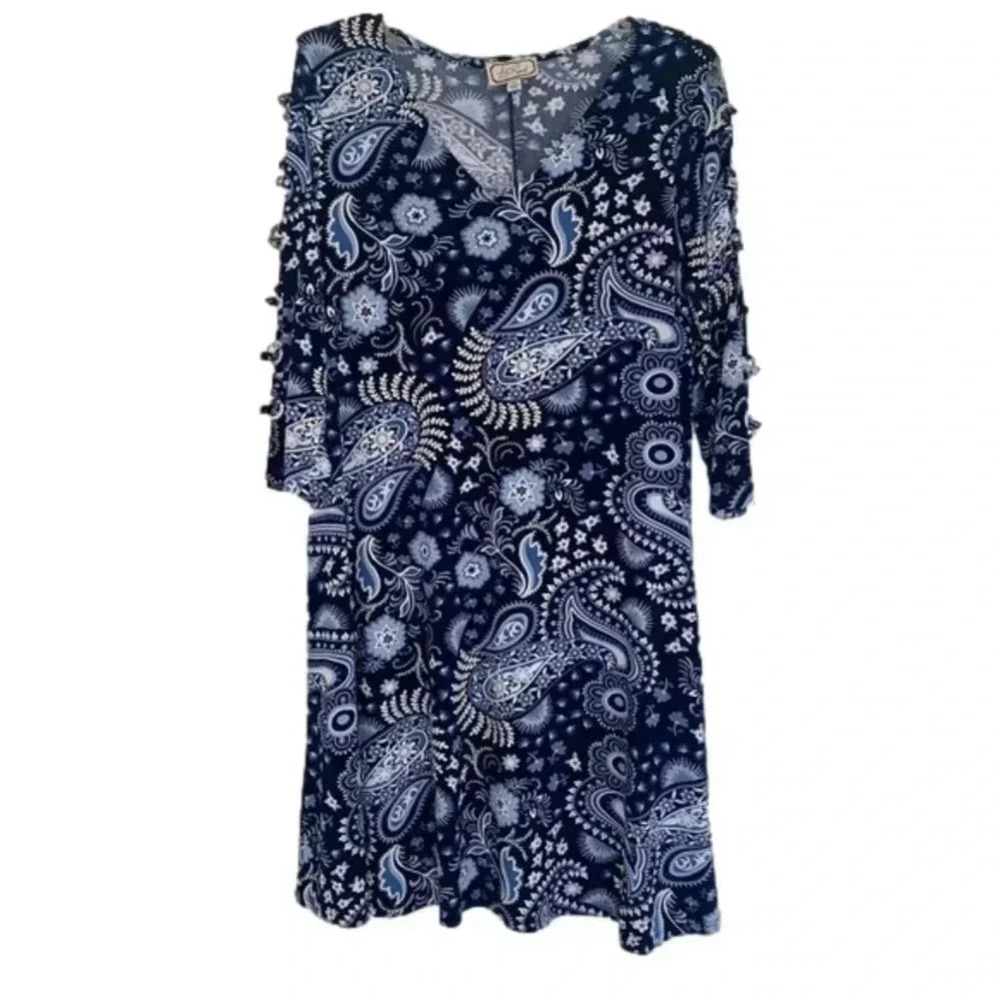 𝅺IVY Road Dress Size M NWT Cutest
